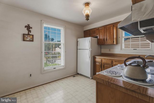 110 GALEWOOD RD, Lutherville Timonium, MD 21093