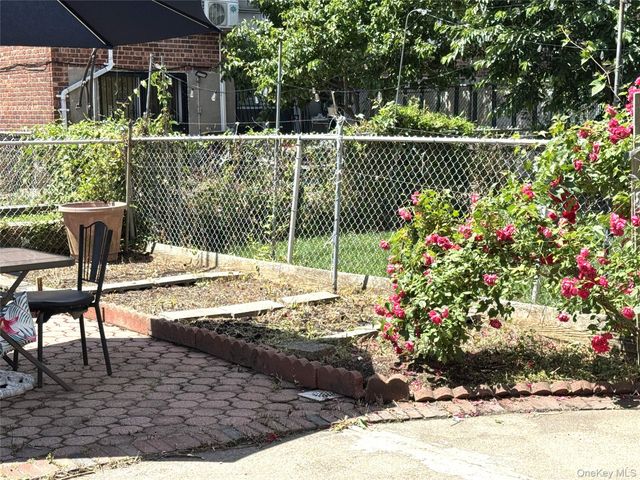 144-44 25th Road, Flushing, NY 11354