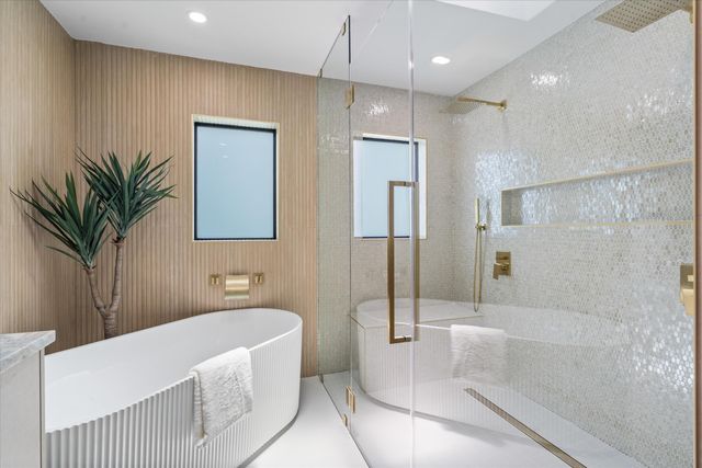 2413 NW 26th Street, Boca Raton, FL 33431