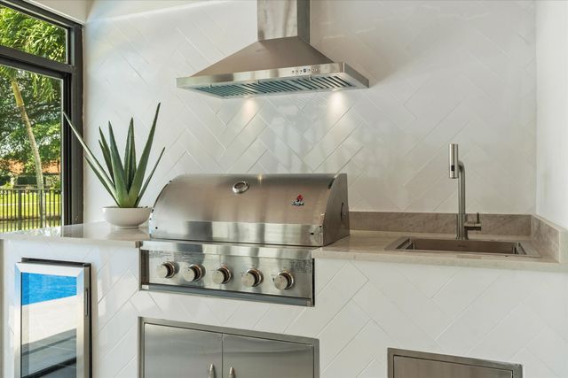 2413 NW 26th Street, Boca Raton, FL 33431