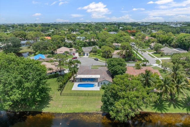 2413 NW 26th Street, Boca Raton, FL 33431