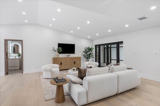 2413 NW 26th Street, Boca Raton, FL 33431