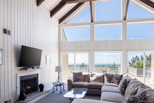 373 Dune Road, Westhampton Beach, NY 11978