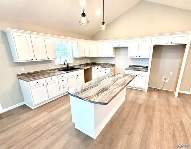 1047 Old Guntersville-Gadsden Hwy, Boaz, AL 35956