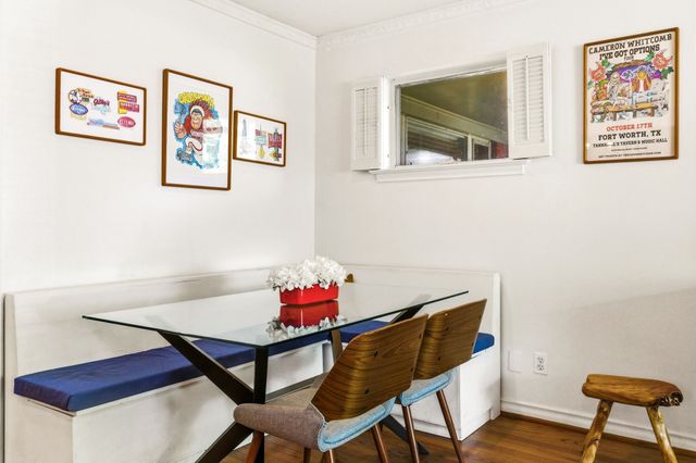 6524 Ravendale Lane, Dallas, TX 75214