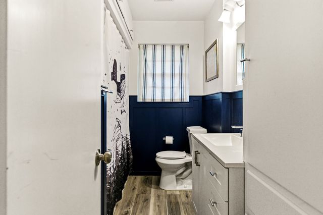 6524 Ravendale Lane, Dallas, TX 75214