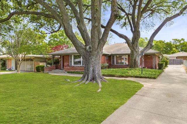 6524 Ravendale Lane, Dallas, TX 75214