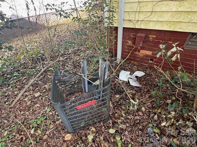 4215 Dinglewood Avenue, Charlotte, NC 28205