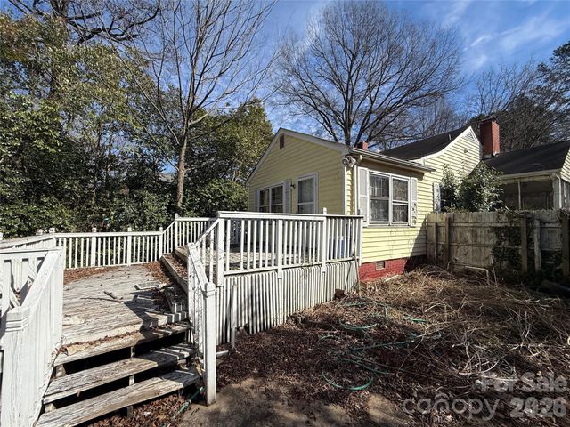 4215 Dinglewood Avenue, Charlotte, NC 28205
