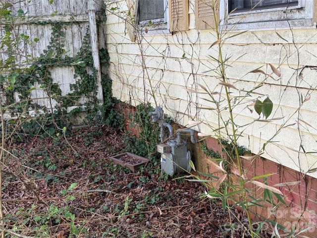 4215 Dinglewood Avenue, Charlotte, NC 28205