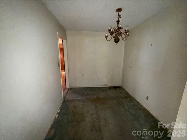 4215 Dinglewood Avenue, Charlotte, NC 28205