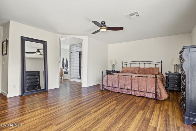 2132 S PENROSE Drive, Gilbert, AZ 85295