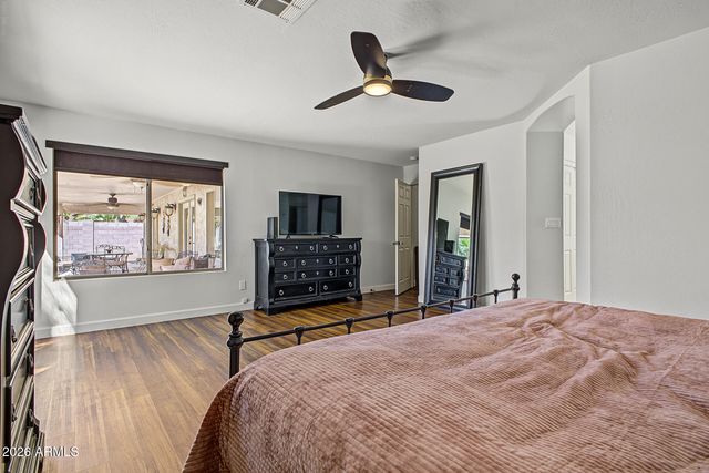 2132 S PENROSE Drive, Gilbert, AZ 85295