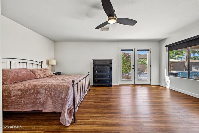 2132 S PENROSE Drive, Gilbert, AZ 85295