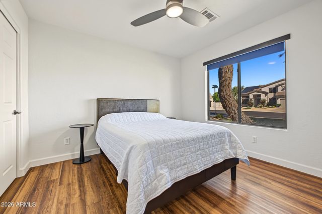 2132 S PENROSE Drive, Gilbert, AZ 85295