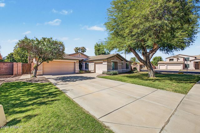 2132 S PENROSE Drive, Gilbert, AZ 85295