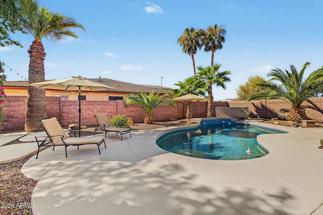 2132 S PENROSE Drive, Gilbert, AZ 85295