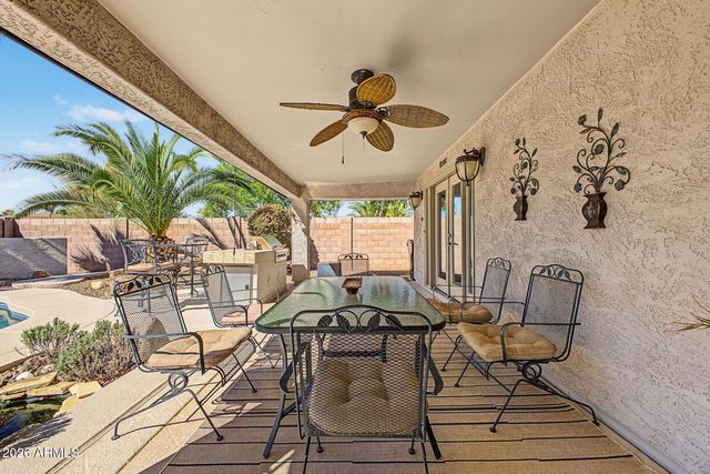 2132 S PENROSE Drive, Gilbert, AZ 85295