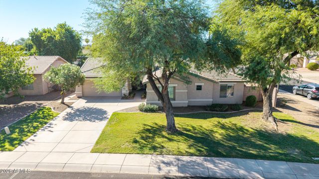 2132 S PENROSE Drive, Gilbert, AZ 85295