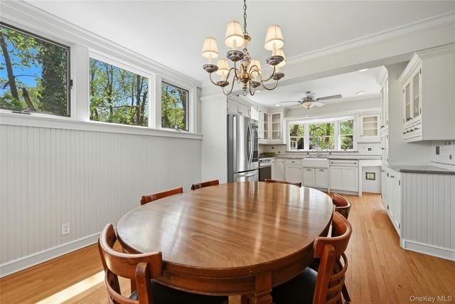 95 6th Avenue, Huntington Station, NY 11746