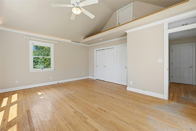 95 6th Avenue, Huntington Station, NY 11746