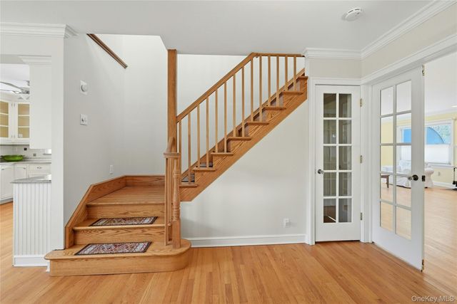 95 6th Avenue, Huntington Station, NY 11746