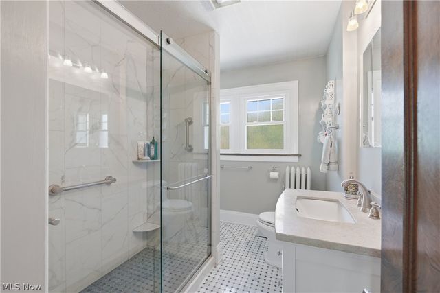 1090 Erie Cliff Drive, Lakewood, OH 44107
