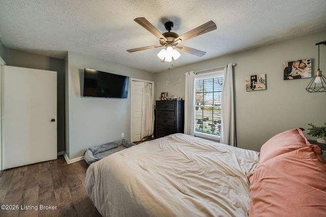 225 Adams Dr, Mt Washington, KY 40047