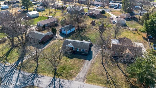 225 Adams Dr, Mt Washington, KY 40047