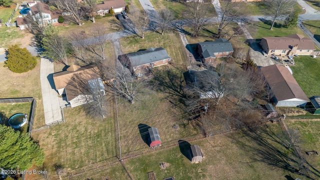 225 Adams Dr, Mt Washington, KY 40047