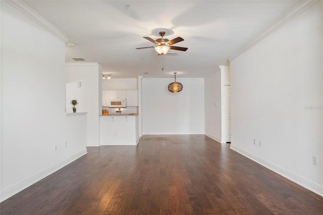 142 SOUTHERN PECAN CIRCLE 205, Winter Garden, FL 34787