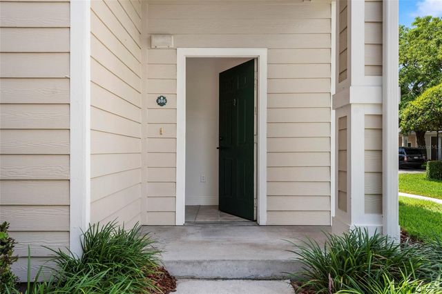 142 SOUTHERN PECAN CIRCLE 205, Winter Garden, FL 34787