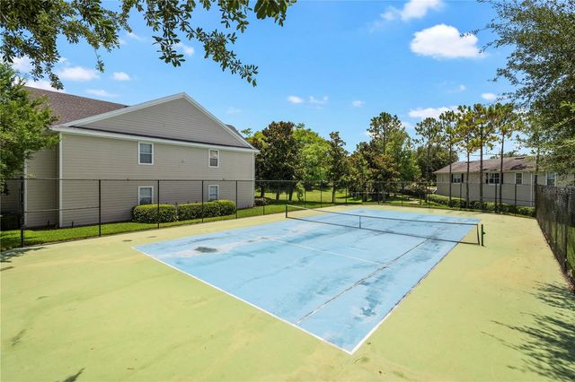 142 SOUTHERN PECAN CIRCLE 205, Winter Garden, FL 34787