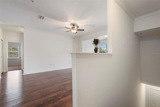 142 SOUTHERN PECAN CIRCLE 205, Winter Garden, FL 34787
