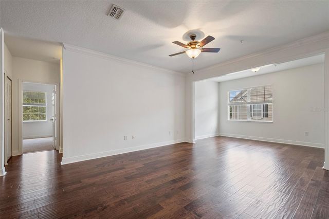142 SOUTHERN PECAN CIRCLE 205, Winter Garden, FL 34787