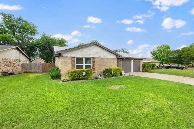 6244 Melinda Drive, Watauga, TX 76148