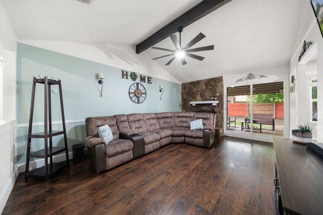 6244 Melinda Drive, Watauga, TX 76148