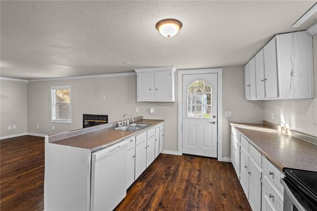 1872 Double Springs Road, Fayetteville, AR 72704