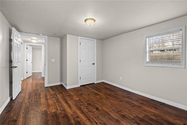 1872 Double Springs Road, Fayetteville, AR 72704