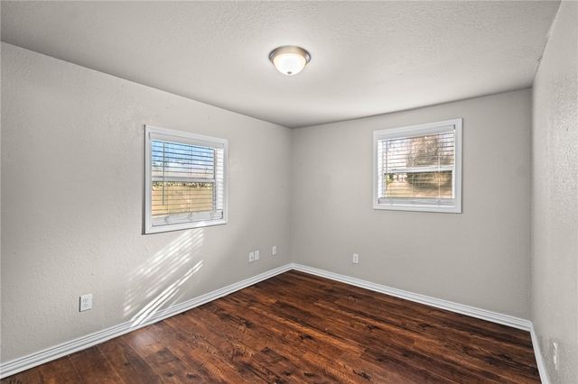 1872 Double Springs Road, Fayetteville, AR 72704