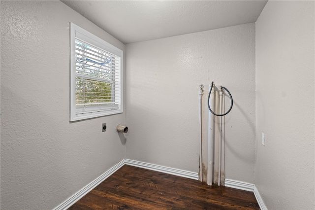 1872 Double Springs Road, Fayetteville, AR 72704