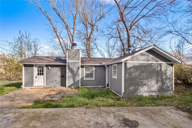 1872 Double Springs Road, Fayetteville, AR 72704