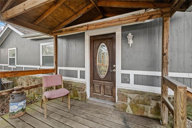 1872 Double Springs Road, Fayetteville, AR 72704