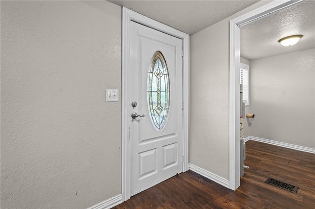 1872 Double Springs Road, Fayetteville, AR 72704