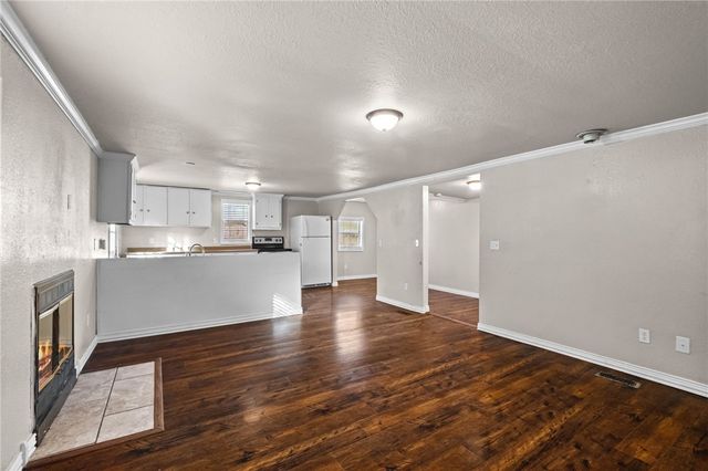 1872 Double Springs Road, Fayetteville, AR 72704