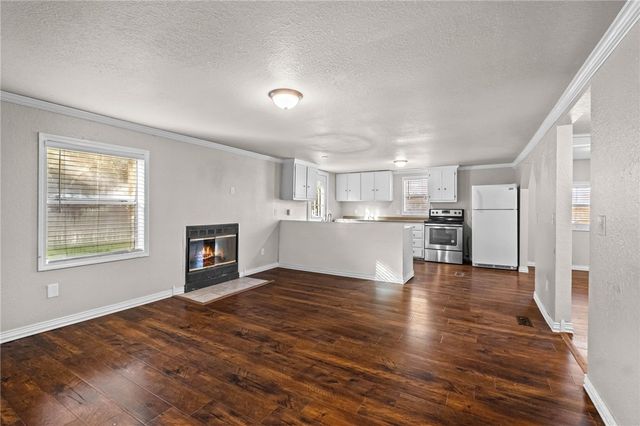 1872 Double Springs Road, Fayetteville, AR 72704