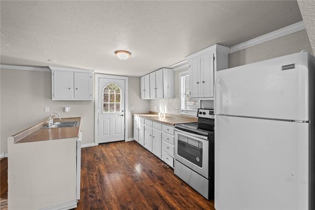 1872 Double Springs Road, Fayetteville, AR 72704