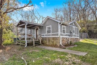 1872 Double Springs Road, Fayetteville, AR 72704