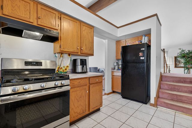 4448 Maple Avenue, Matteson, IL 60443