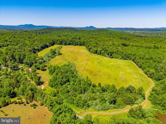 342 POES S, Amissville, VA 20106